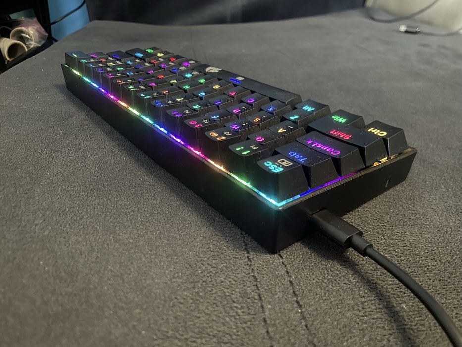 Tastatură Mecanică Redragon Compactă MODEL:K630RGB-1