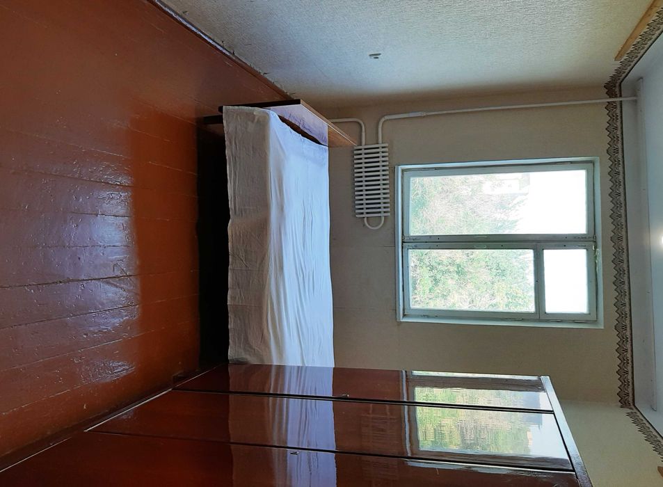 Продаётся 3 комнатная квартира в г. Навои возле Янги базара