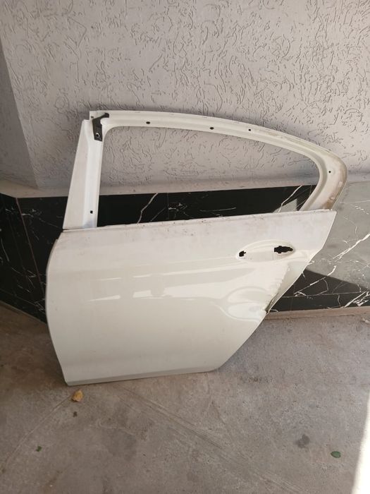 Дверь на BMW G30
