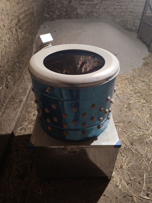 Tovuqni patini tozalaydigon apparat