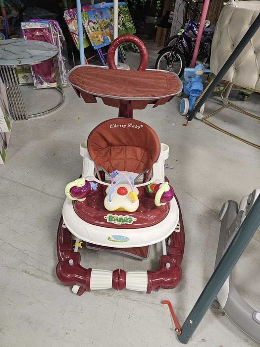 Детска Проходилка Люлка Музикална 2 в 1 Чисто нова