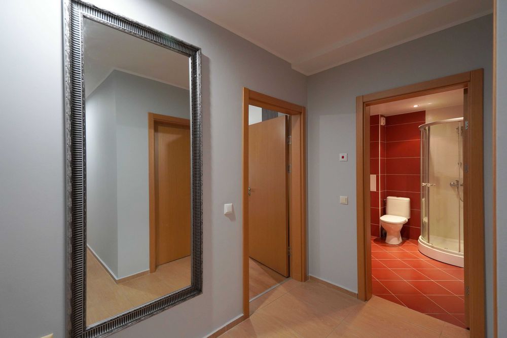 Tристаен обзаведен апартамент. Ремонт. Спортна зала, Чаталджа, ВИНС