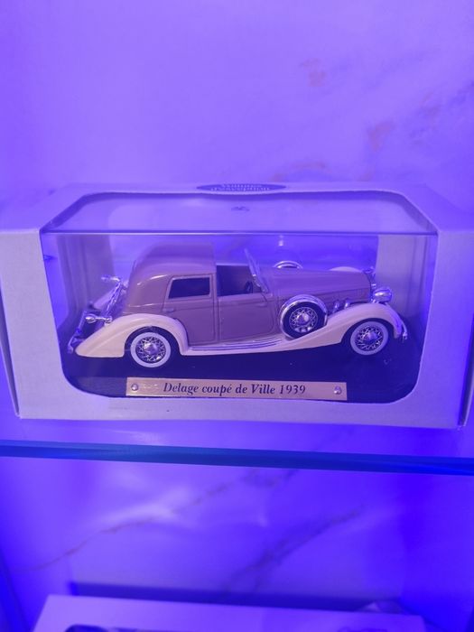 Макет на кола 1:43