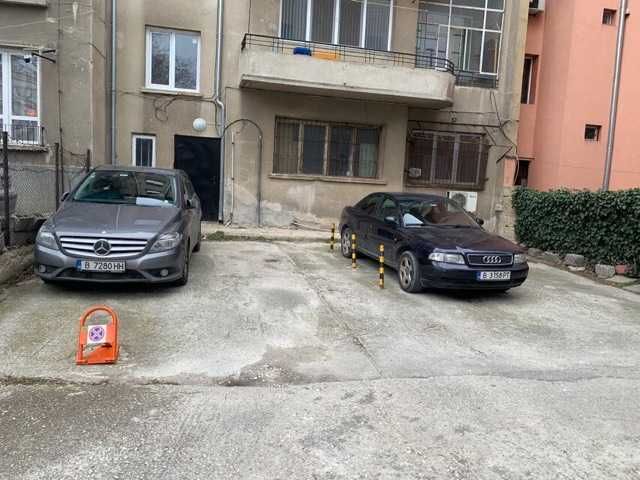 Дава се под наем Гараж / Паркомясто в Варна, Червен площад - 15 кв.м за 120 € - Снимка #2