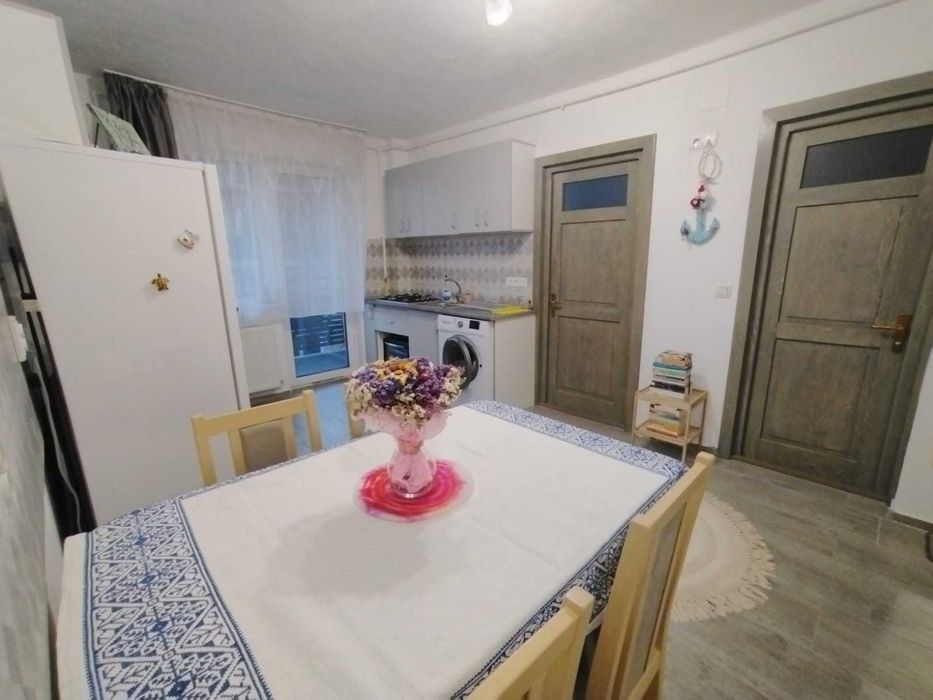 Apartament 2 camere in Floresti, cu 2 parcari de inchiriat