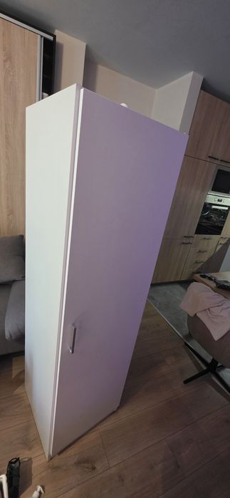 Гардероб малък 4 рафта