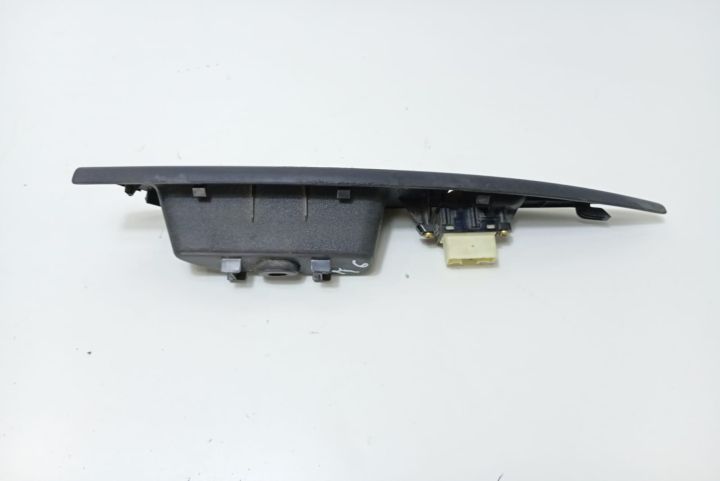 Buton geam cu maner usa interior GJGA675L6 Mazda 6 GG