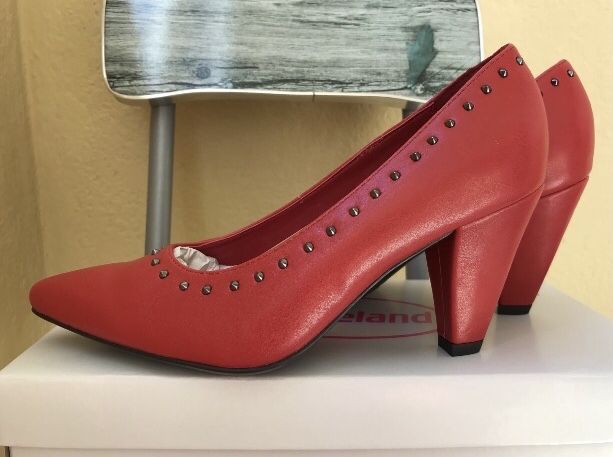 Нови обувки с ток - 37 — 15 €