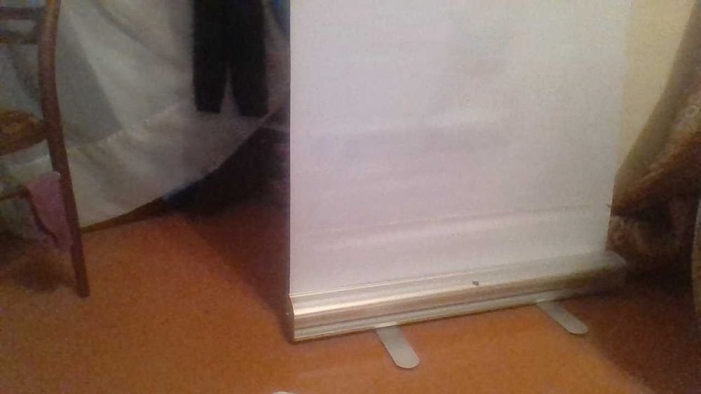 Ролл-ап, стенд для вашей рекламы.