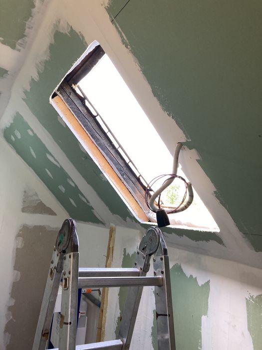 Montez Ferestre de mandarda Velux Fakro Roto si alte marci