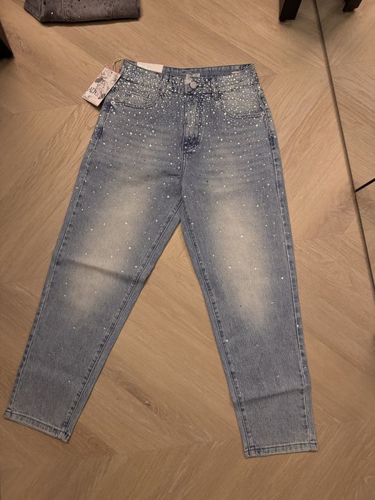 Дамски Дънки с камъни