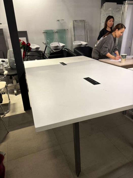 Стол офисный, для дизайн студии