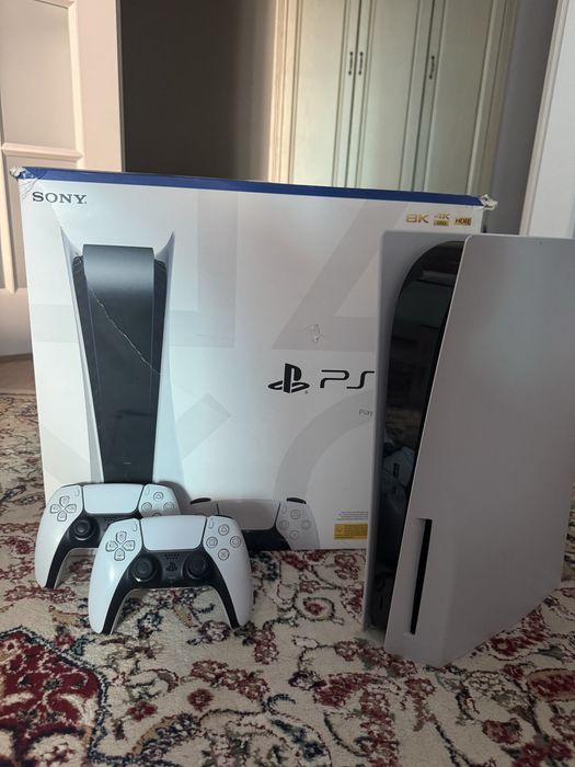 Продаю Playstation 5 825 gb
