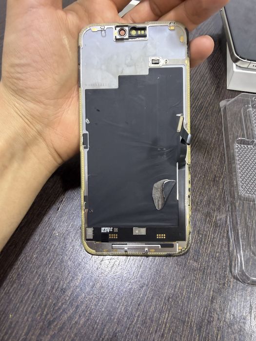 Iphone 15 pro max sotilyapti