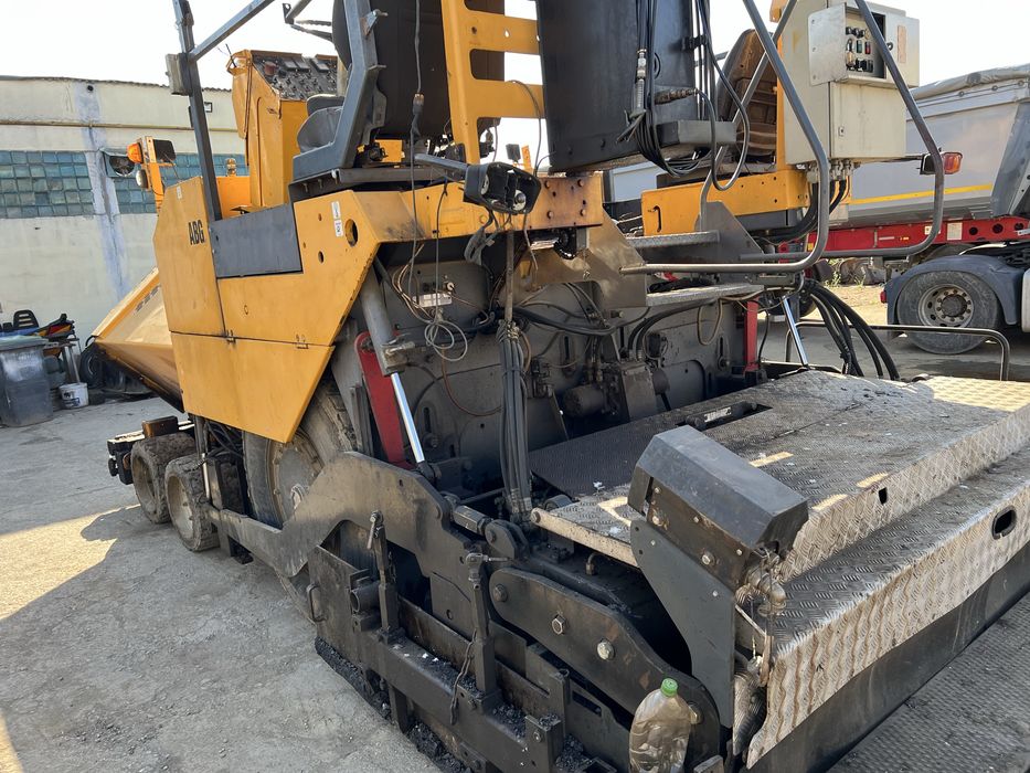 Finisor asfalt titan abg -473 volvo