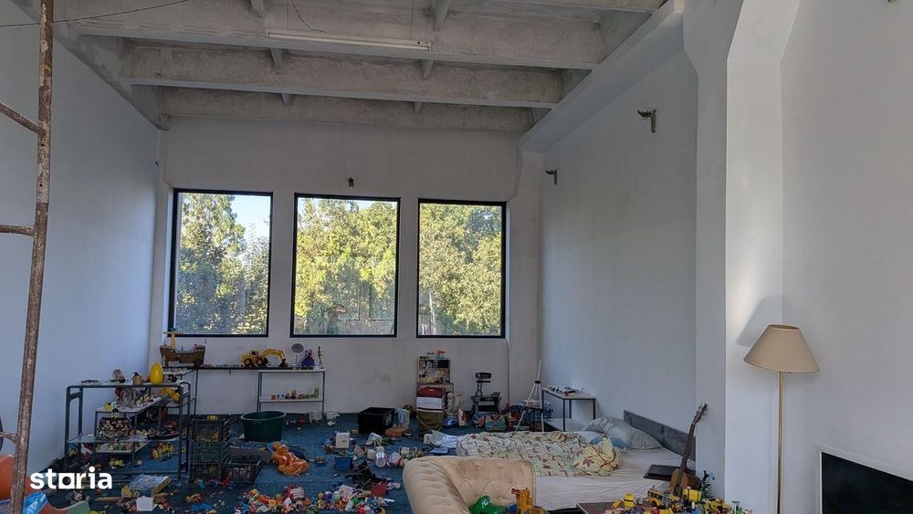 Proprietate industrială / logistică  hală + clădire P+2, teren 1500 mp