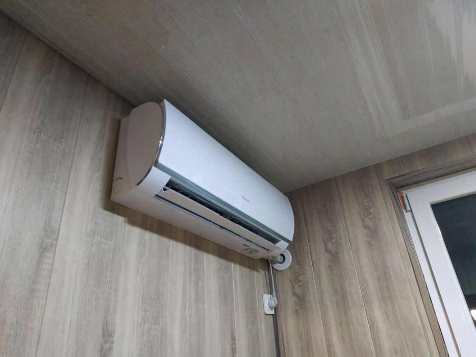 Продам свою 2х комнатную квартиру  49.9 квм на рисовом базаре