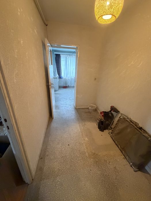 Apartament cu 2 camere si balcon