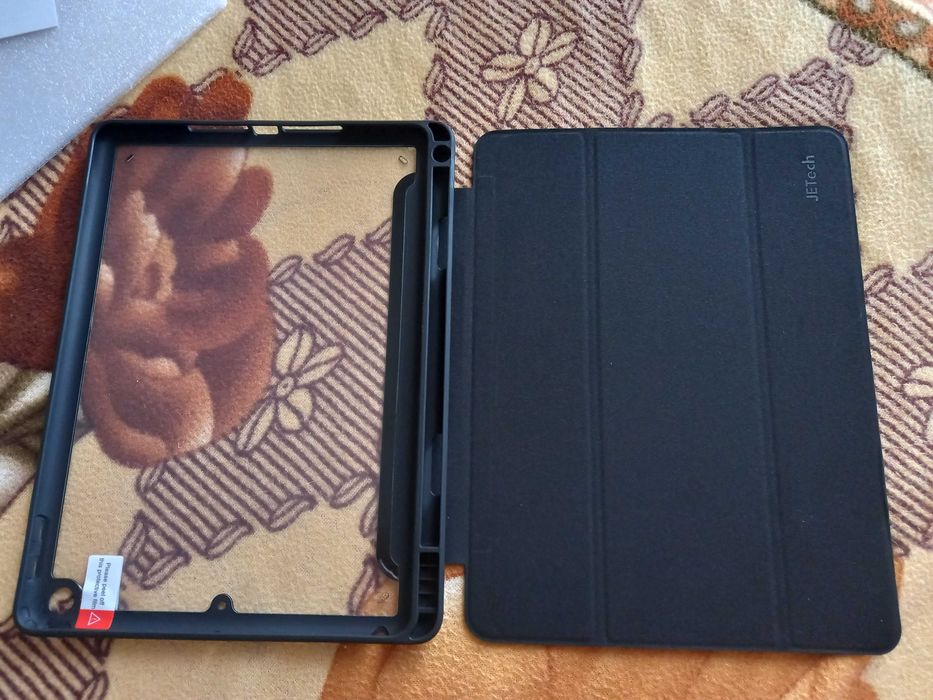 Калъф за Iphonne 15 и таблет Ipad 9.7