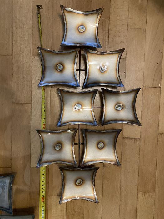 Две метални пана