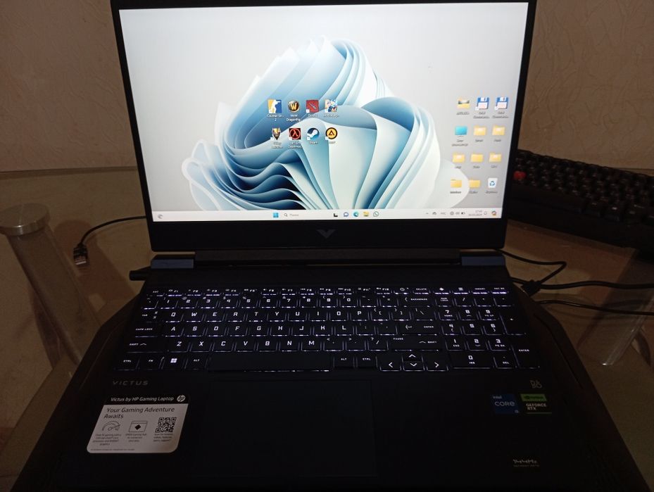 Victus by HP Gaming Laptor 15-fa1xxx
