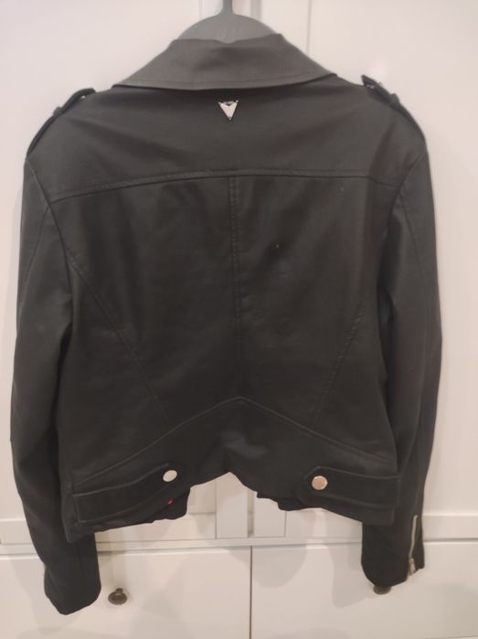 Оригинално Яке на Guess