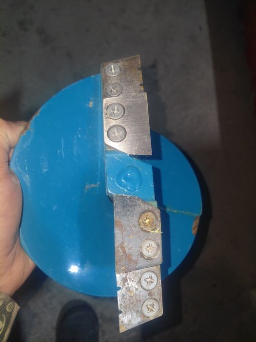 Продам  бур d 180 б/у