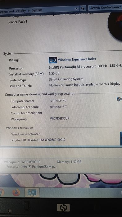 HP лаптоп HP Compaq – работещ, с Windows 7 + зарядно