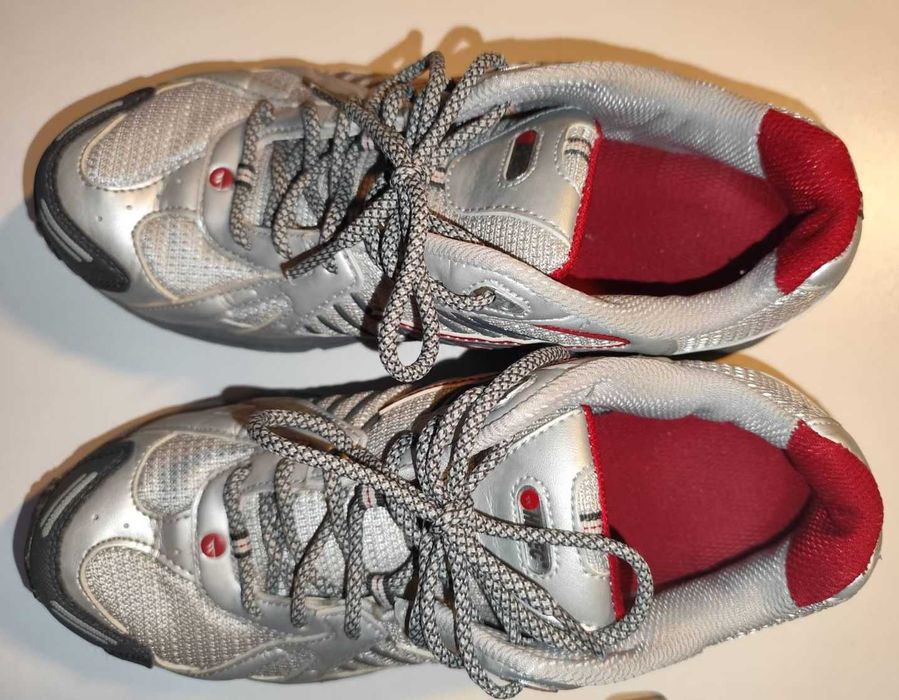 Като нови: Трекинг Hi-Tec TR 306 с VIBRAM подметка, номер 42