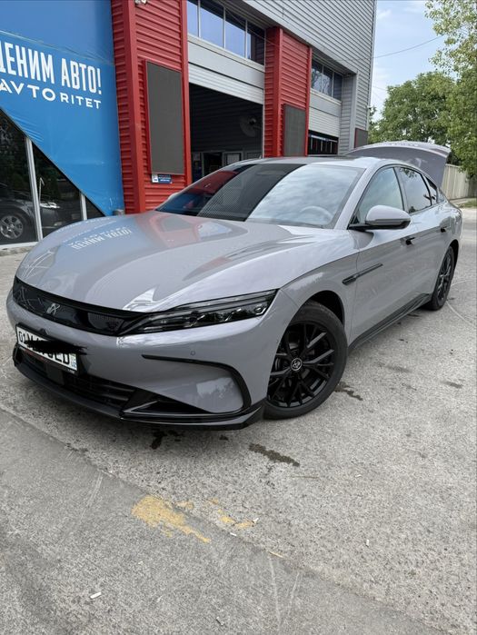 BYD Han hybrit 2025 restyling