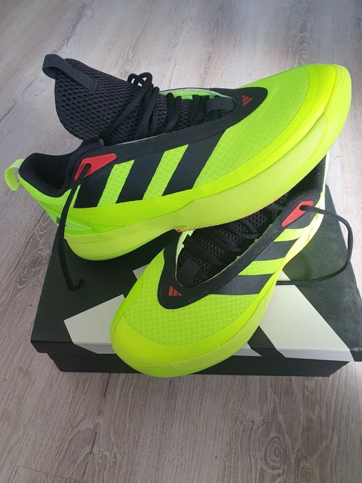 Маратонки Adidas Subzone