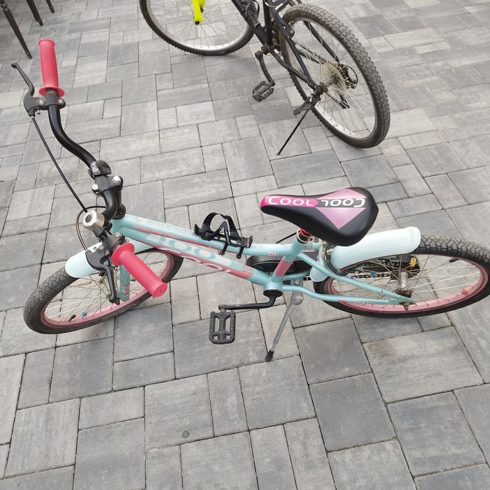 Vând 2 biciclete