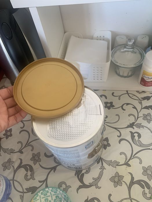 Симилак голд смесь 3 продам Similac Gold