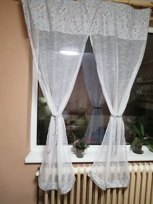 Perdea de bucătărie