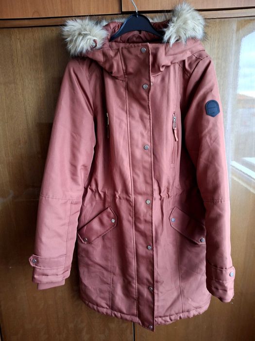 Дамско зимно яке с качулка на VERO MODA