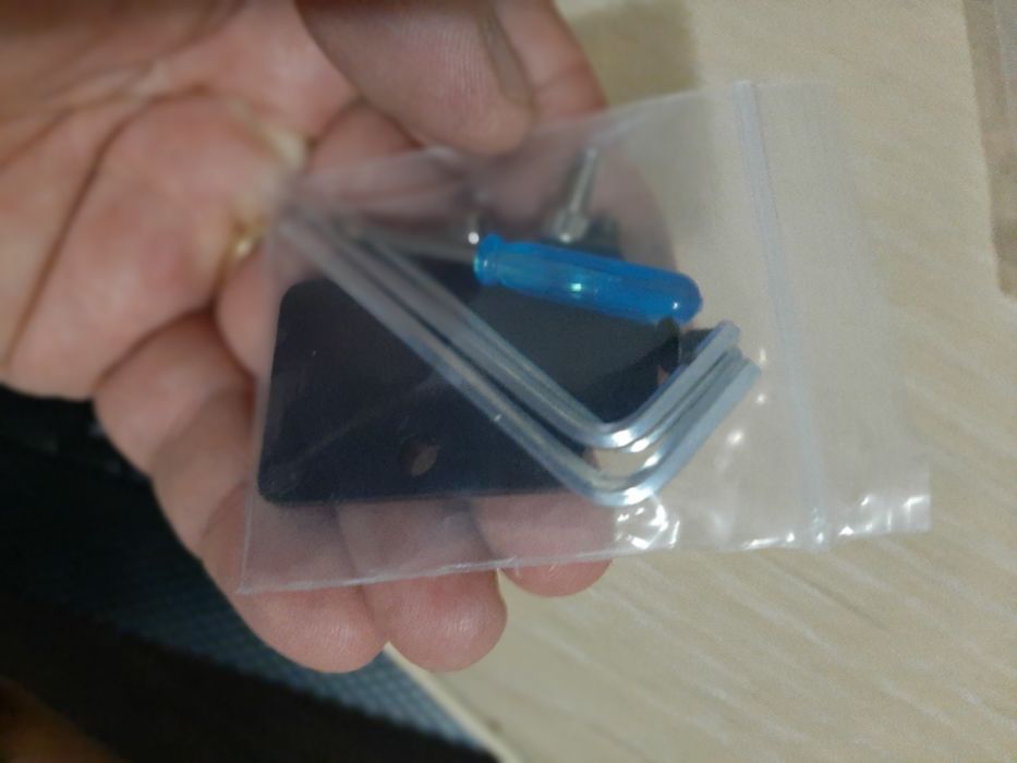 Red dot pliabil de mici dimensiuni