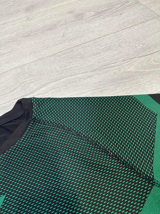 Тениска - GymShark / Чисто нова