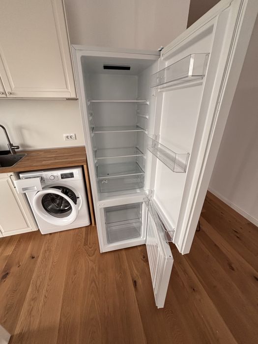 Frigider Ikea Lagan 005.712.93 / 197/65 L