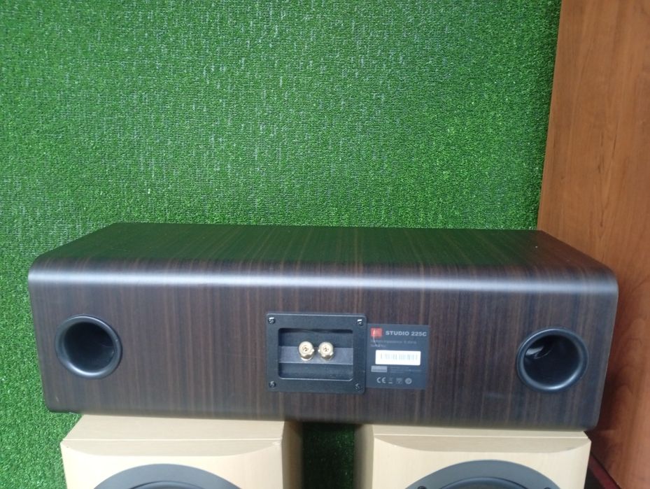 Център JBL Studio -225