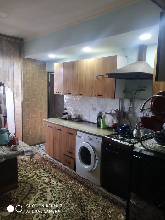 3 xonali uy sotiladi