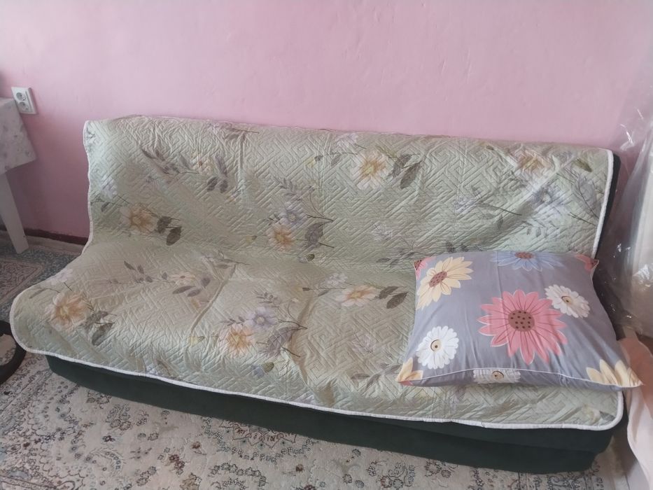 Продам диван новый