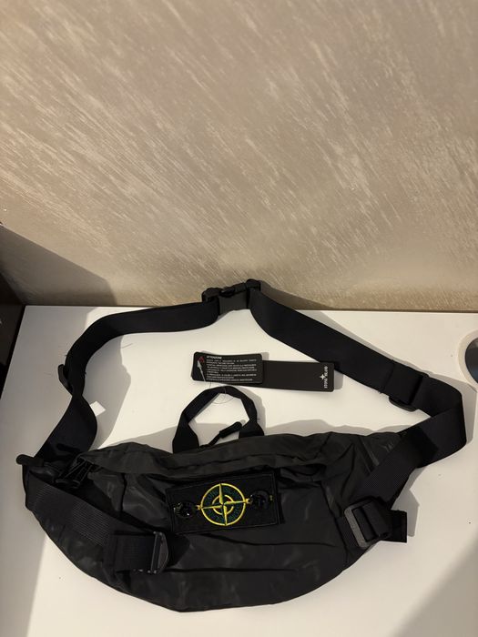 Stone island black reflective bag
