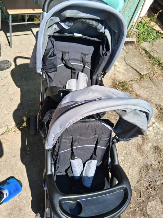 Carut dublu. Toddler si bebe