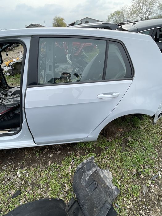 Usa stanga spate VW golf 7 hatchback