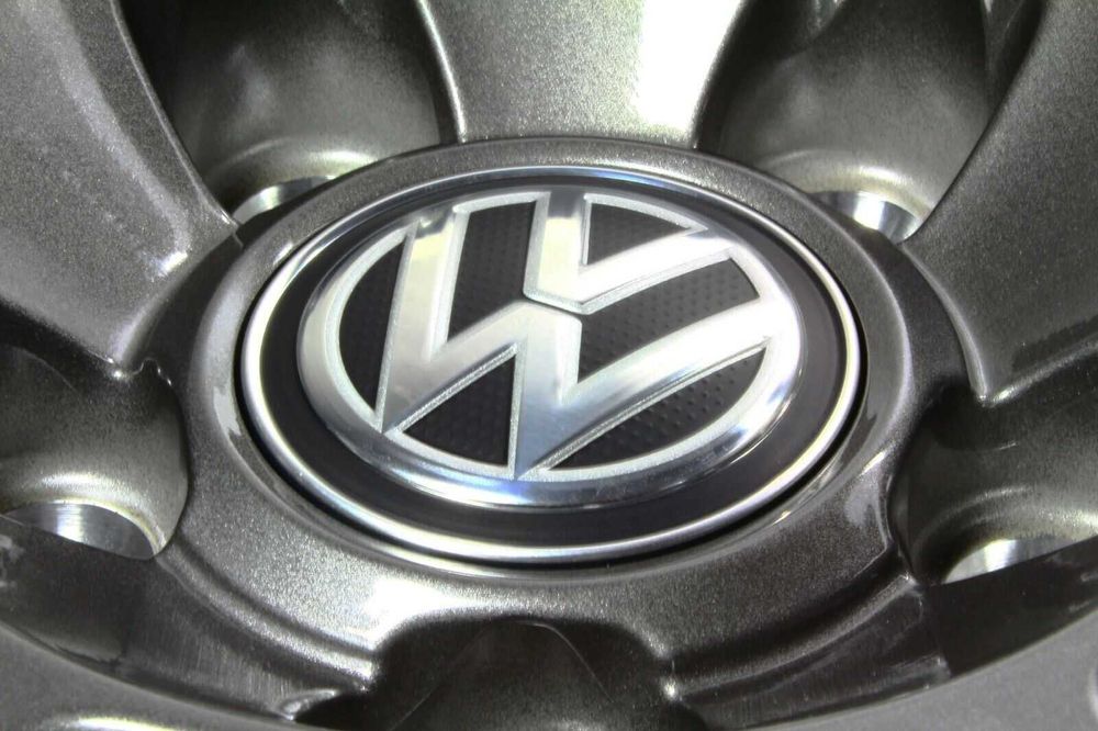 Set 4 Capace VW 66mm doar pentru jante originale VW 5G0601171