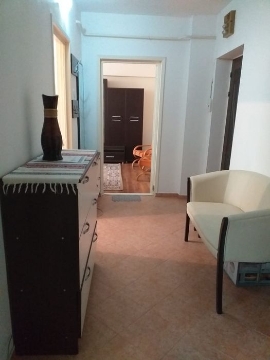 Apartament 2 camere, decomandat, ultracentral et. 1