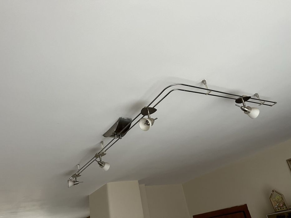 Таванно осветление