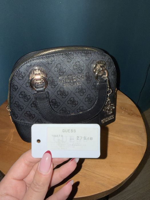 Кожена чанта Guess