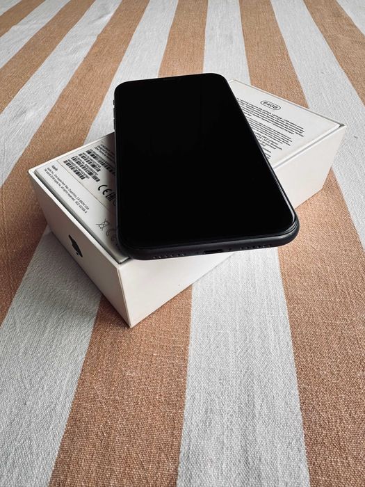 iPhone 11, 64 Gb, black