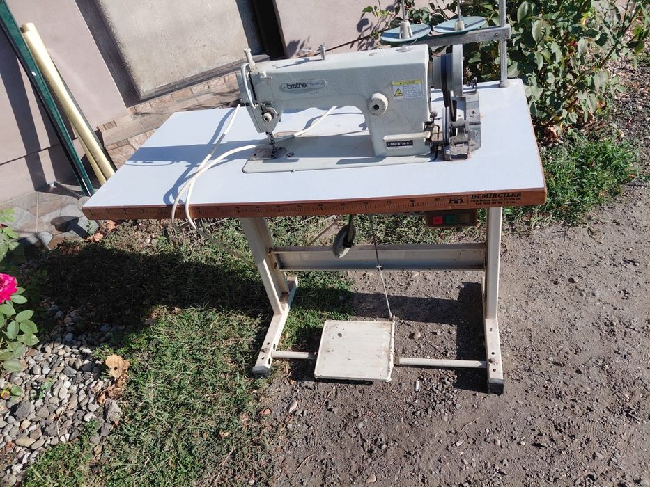 Mașină de cusut industrială Brother Exedra DB2-B736-5 – pentru materiale grele